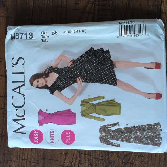 McCall's Sewing Patterns Collection - Picture 4 of 7